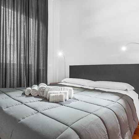 Duomo M4 Chic House Comfort Lusso Ed Eleganza Milan Bagian luar foto