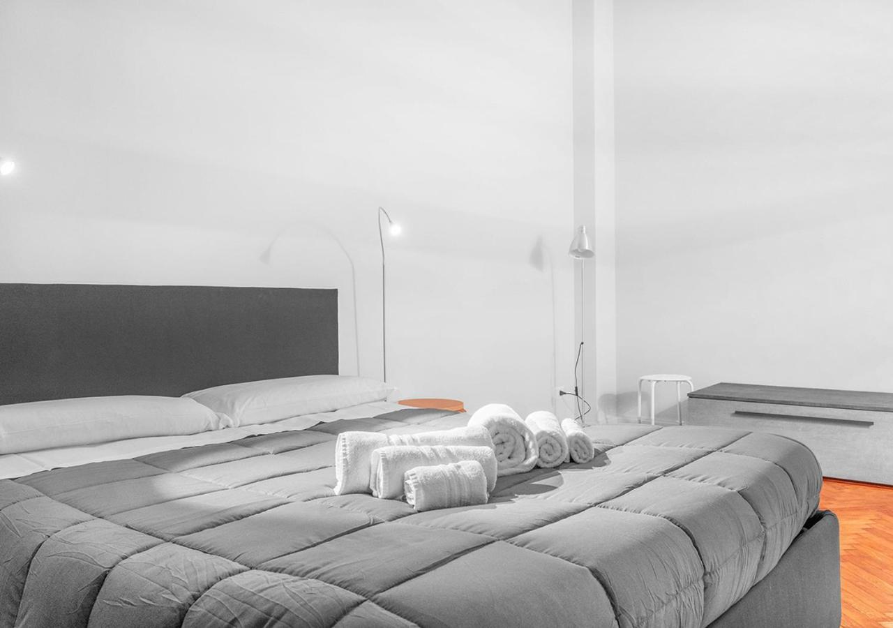 Duomo M4 Chic House Comfort Lusso Ed Eleganza Milan Bagian luar foto
